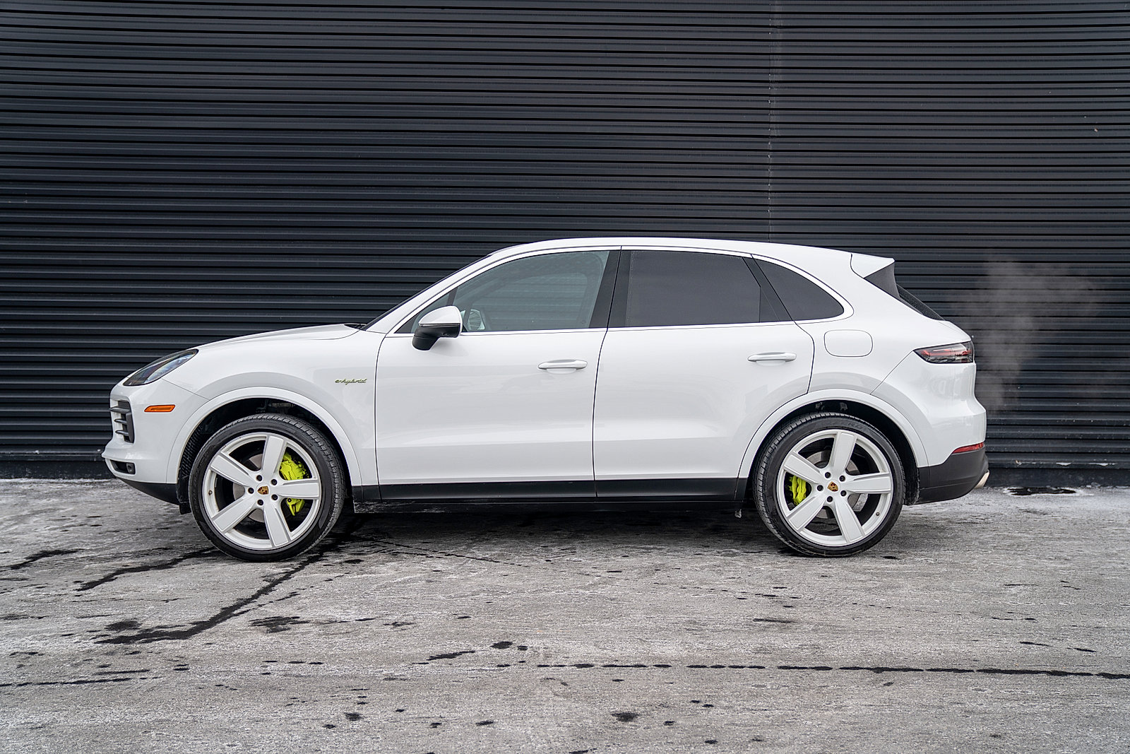 Certified 2022 Porsche Cayenne E-Hybrid image 2