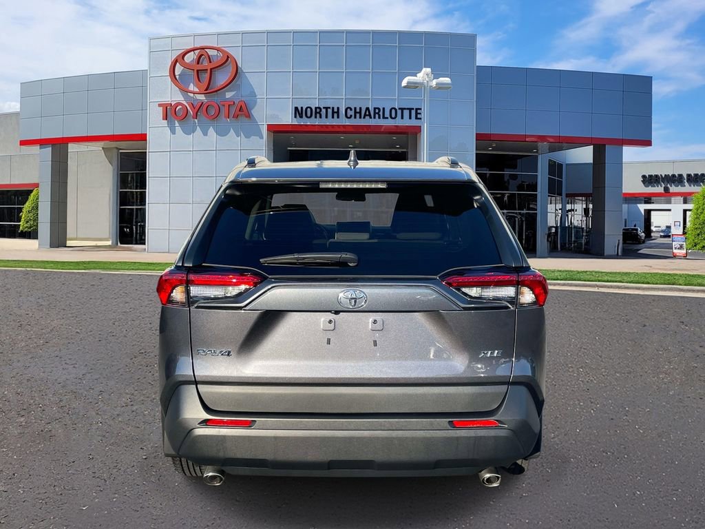 Used 2024 Toyota RAV4 XLE w/ Convenience Package image 9