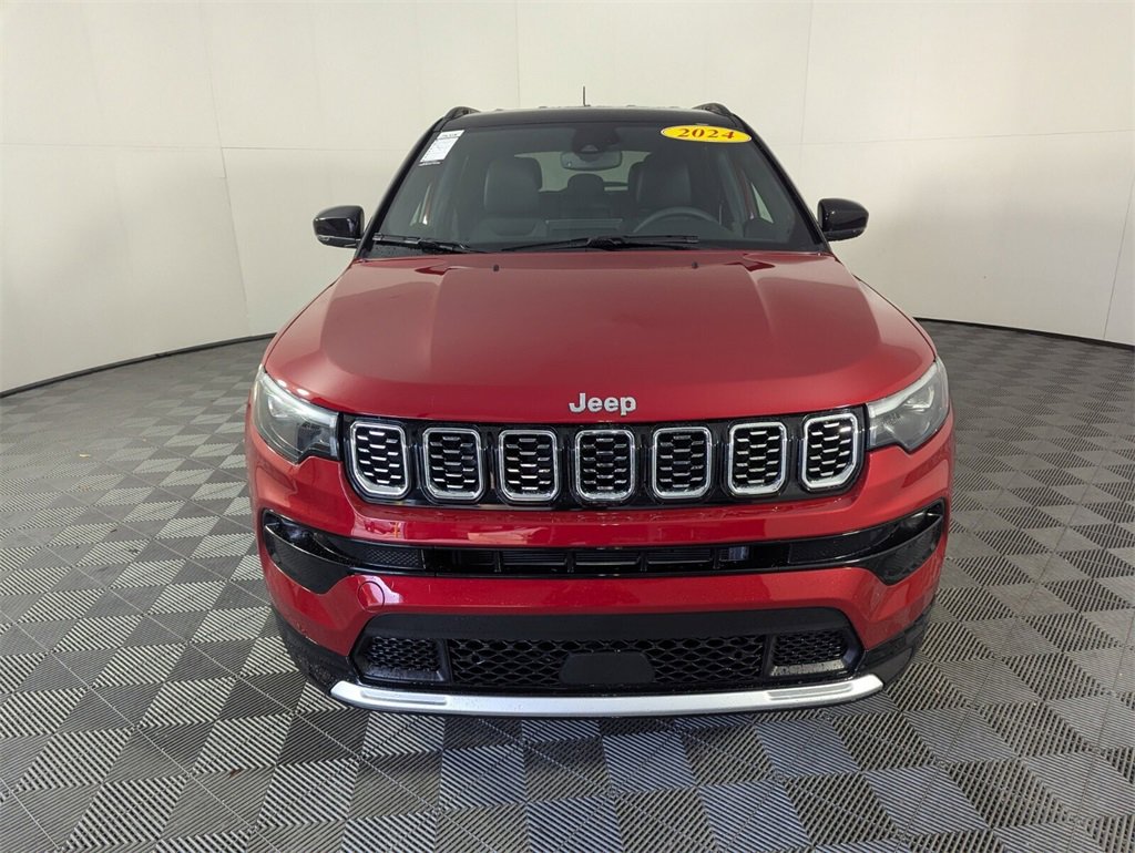 Certified 2024 Jeep Compass Limited w/ Elite Group image 3