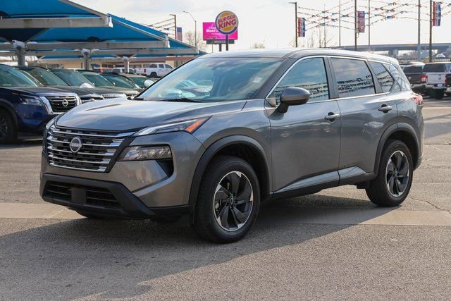 Used 2024 Nissan Rogue SV AWD/4WD image 6