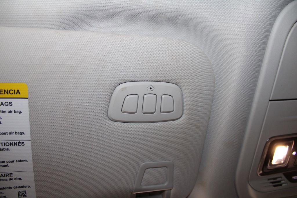 Used 2024 Lincoln Nautilus Reserve image 19