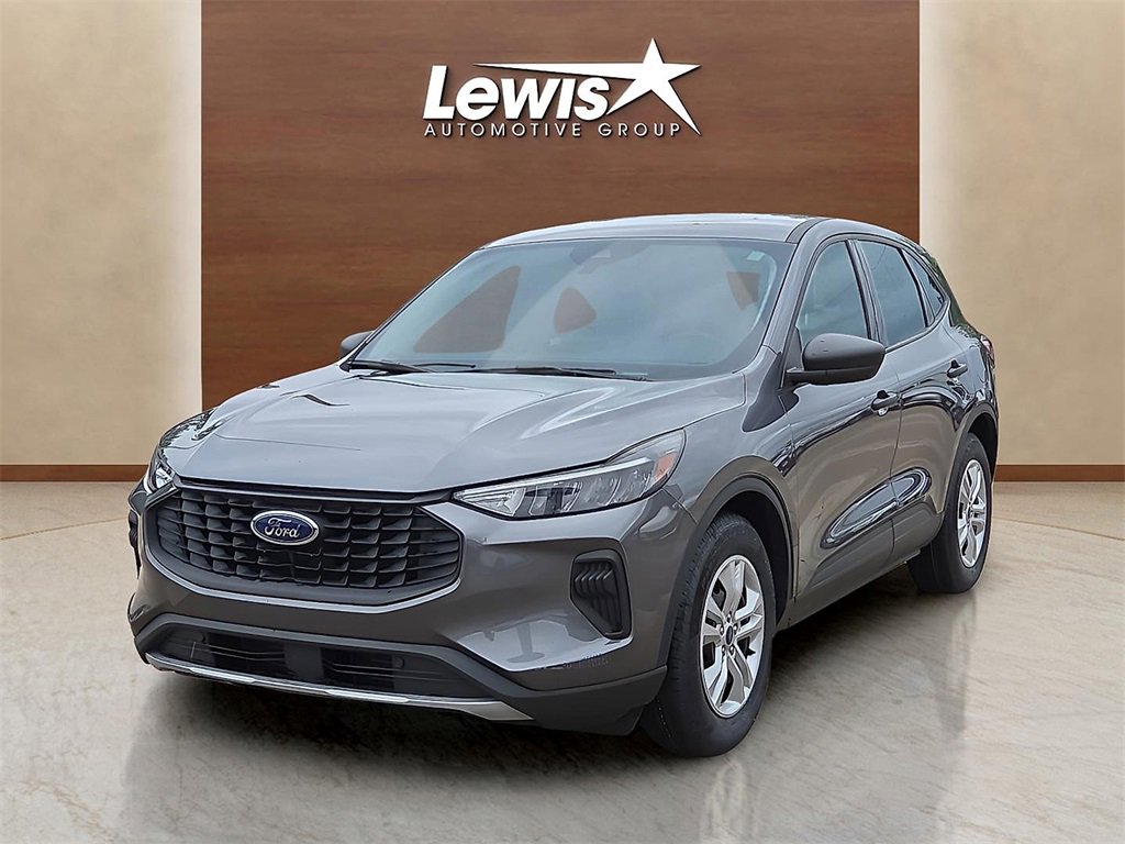 Used 2023 Ford Escape FWD image 2
