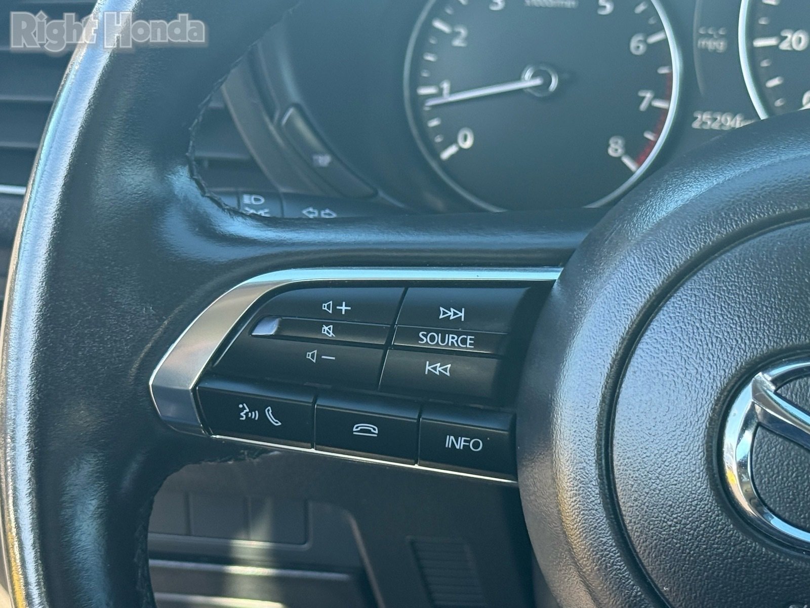 Used 2024 MAZDA MAZDA3 s image 16