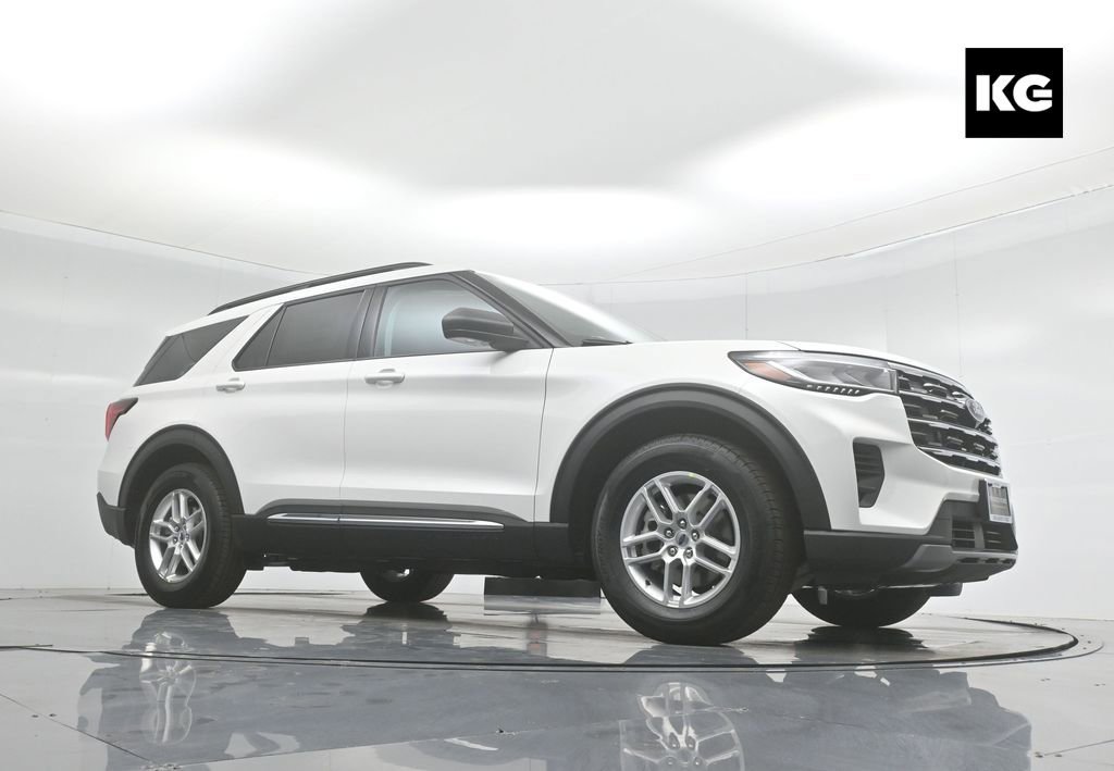 New 2025 Ford Explorer Active