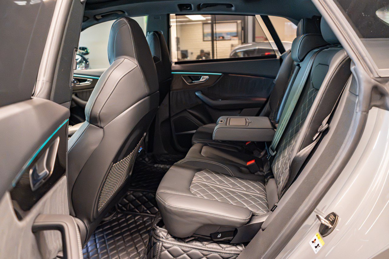 Used 2023 Audi SQ8 Prestige AWD/4WD image 61