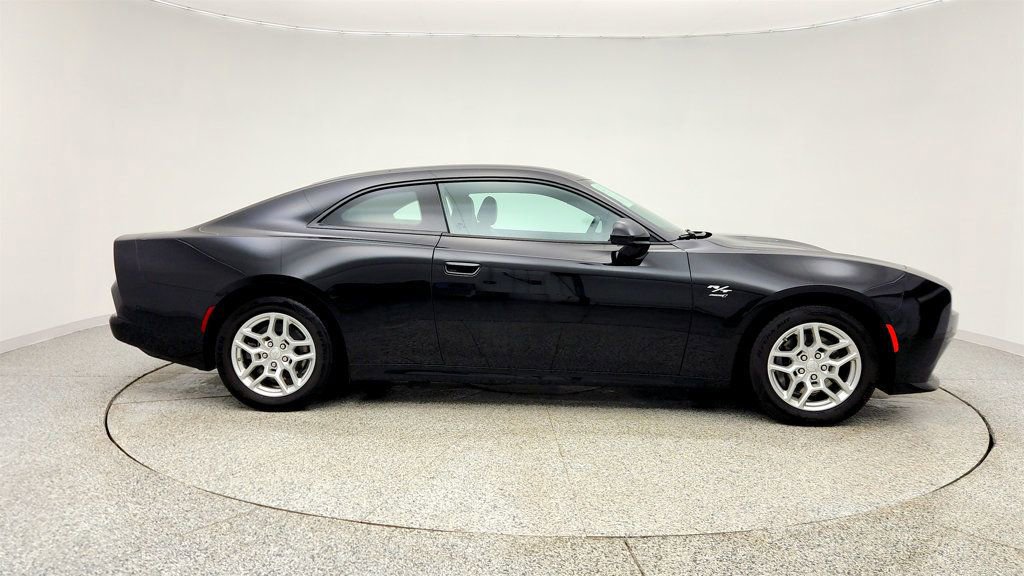 Used 2025 Dodge Charger R/T w/ Quick Order Package 25M R/T image 4