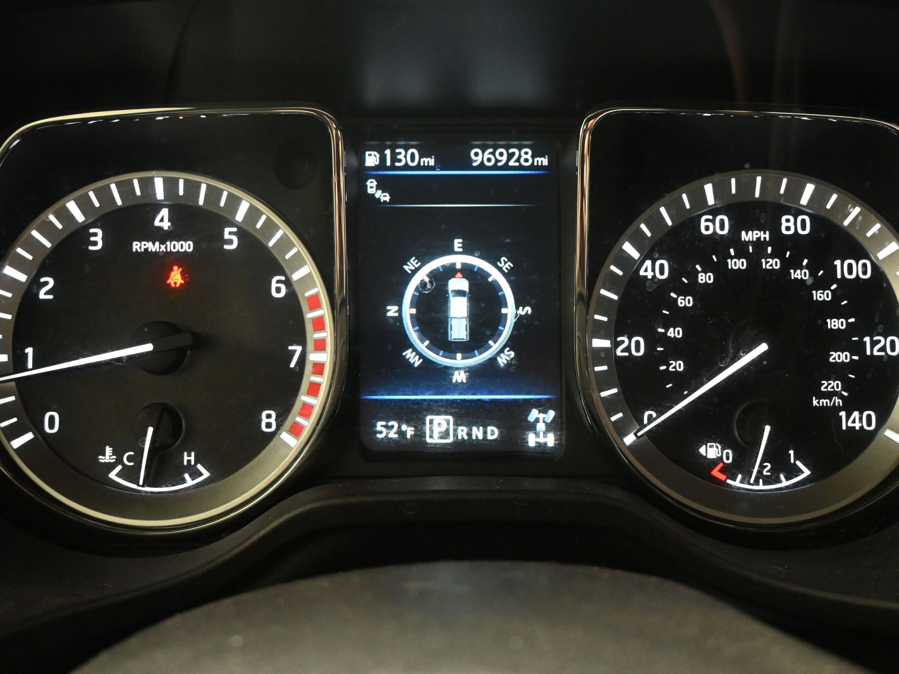 Used 2019 Nissan Titan SV w/ SV Convenience Package image 19