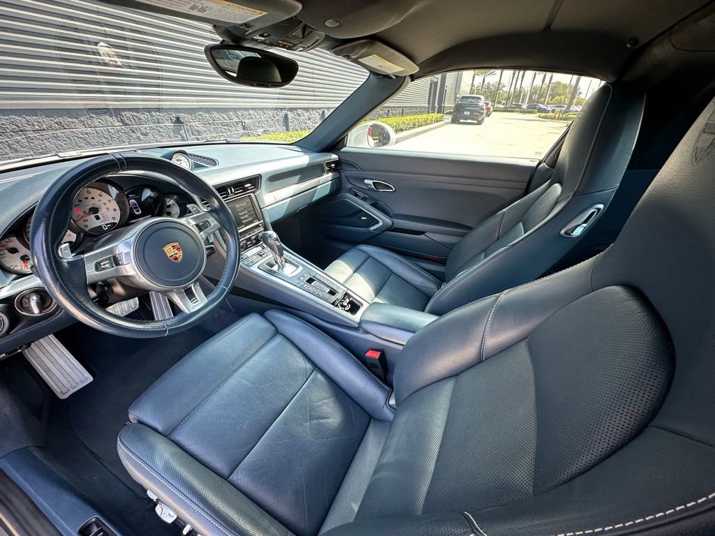 Certified 2015 Porsche 911 Targa 4S AWD/4WD image 4