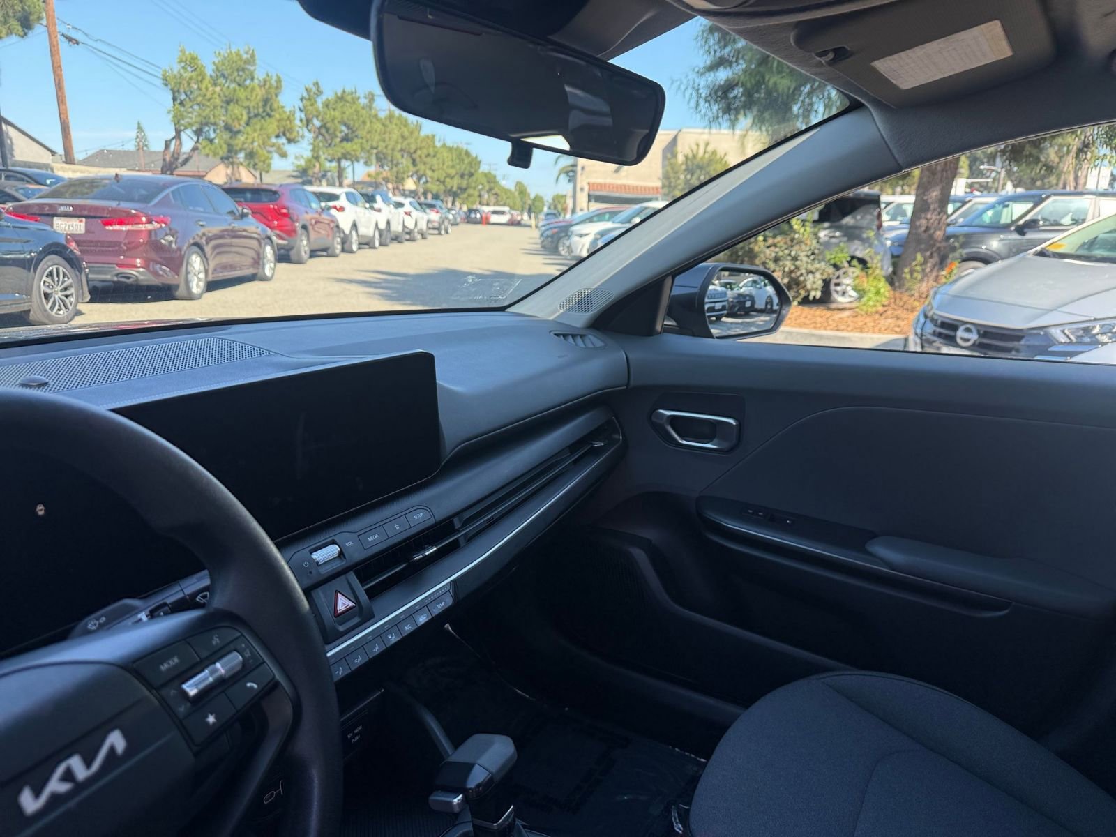 Used 2025 Kia K4 FWD image 33