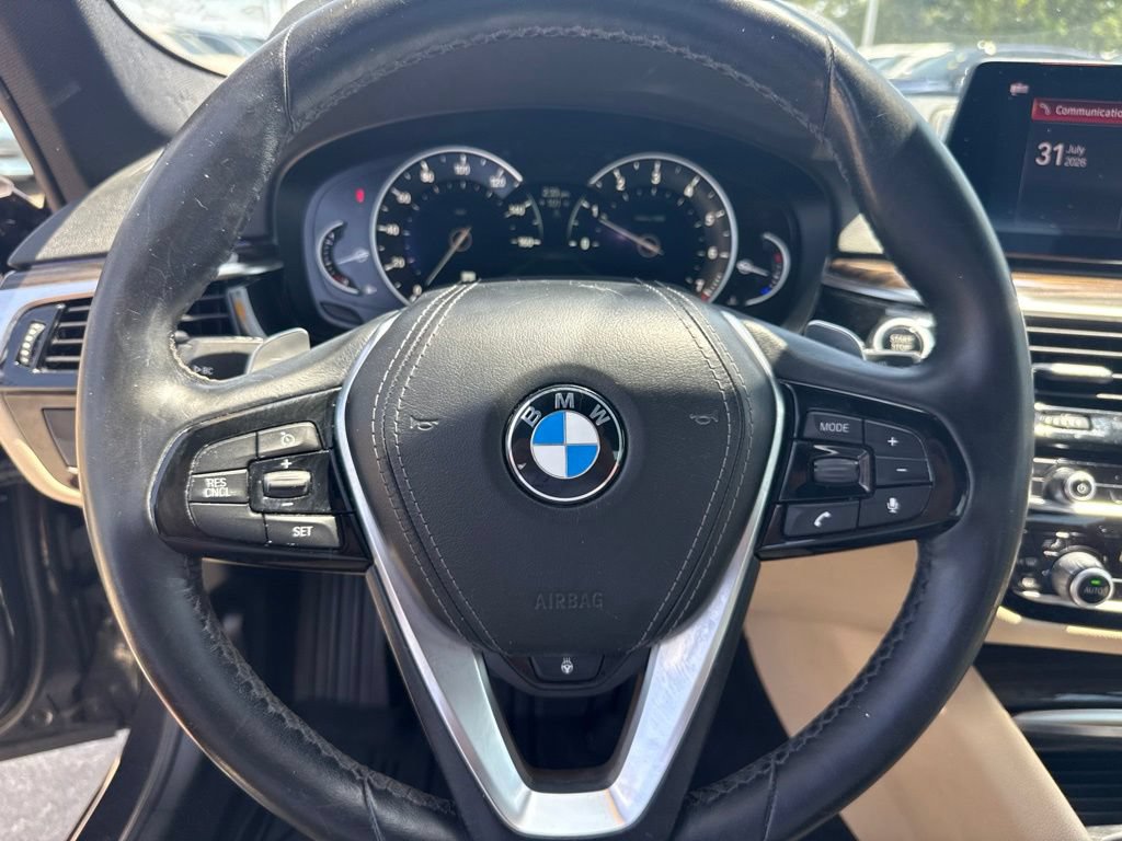 Used 2019 BMW 540i w/ Convenience Package RWD image 16