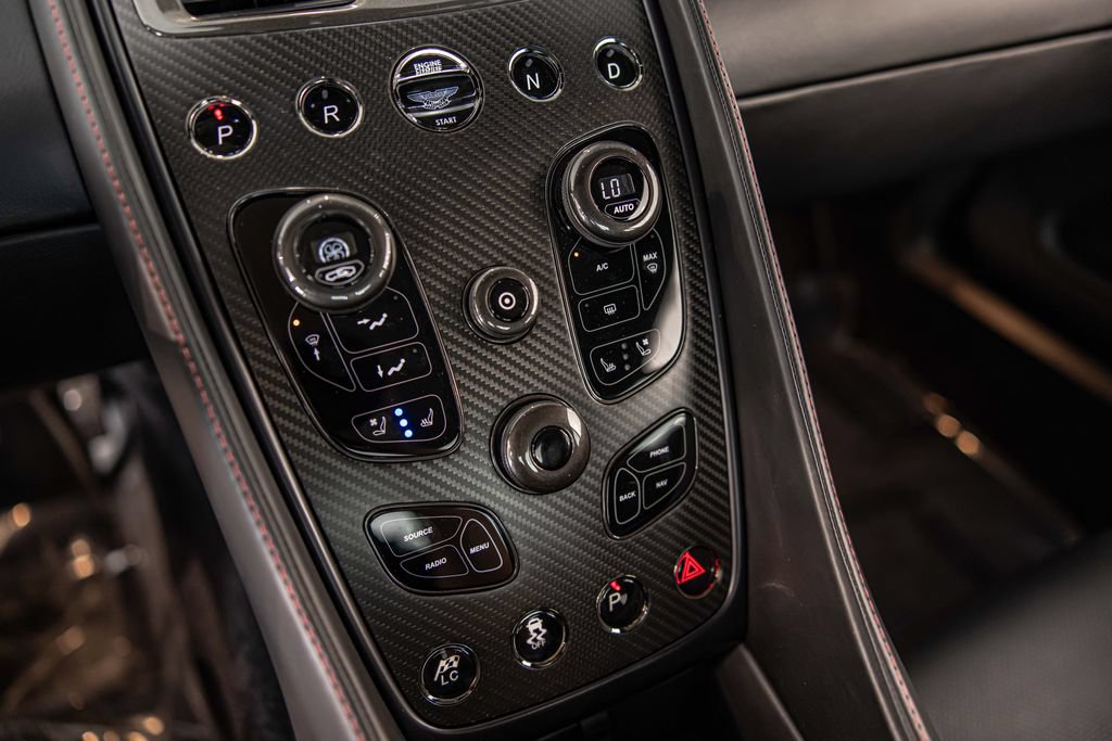 Used 2014 Aston Martin Vanquish Coupe RWD image 29