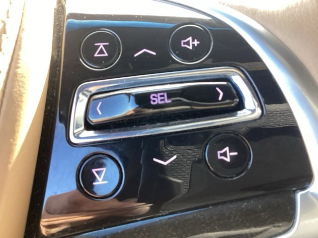 Used 2018 Cadillac Escalade Platinum image 24