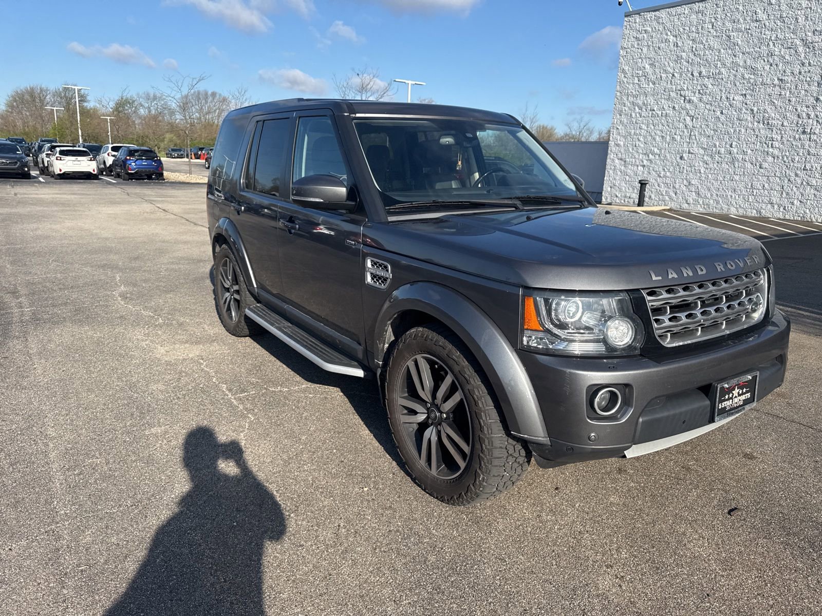 Used 2015 Land Rover LR4 HSE LUX image 1
