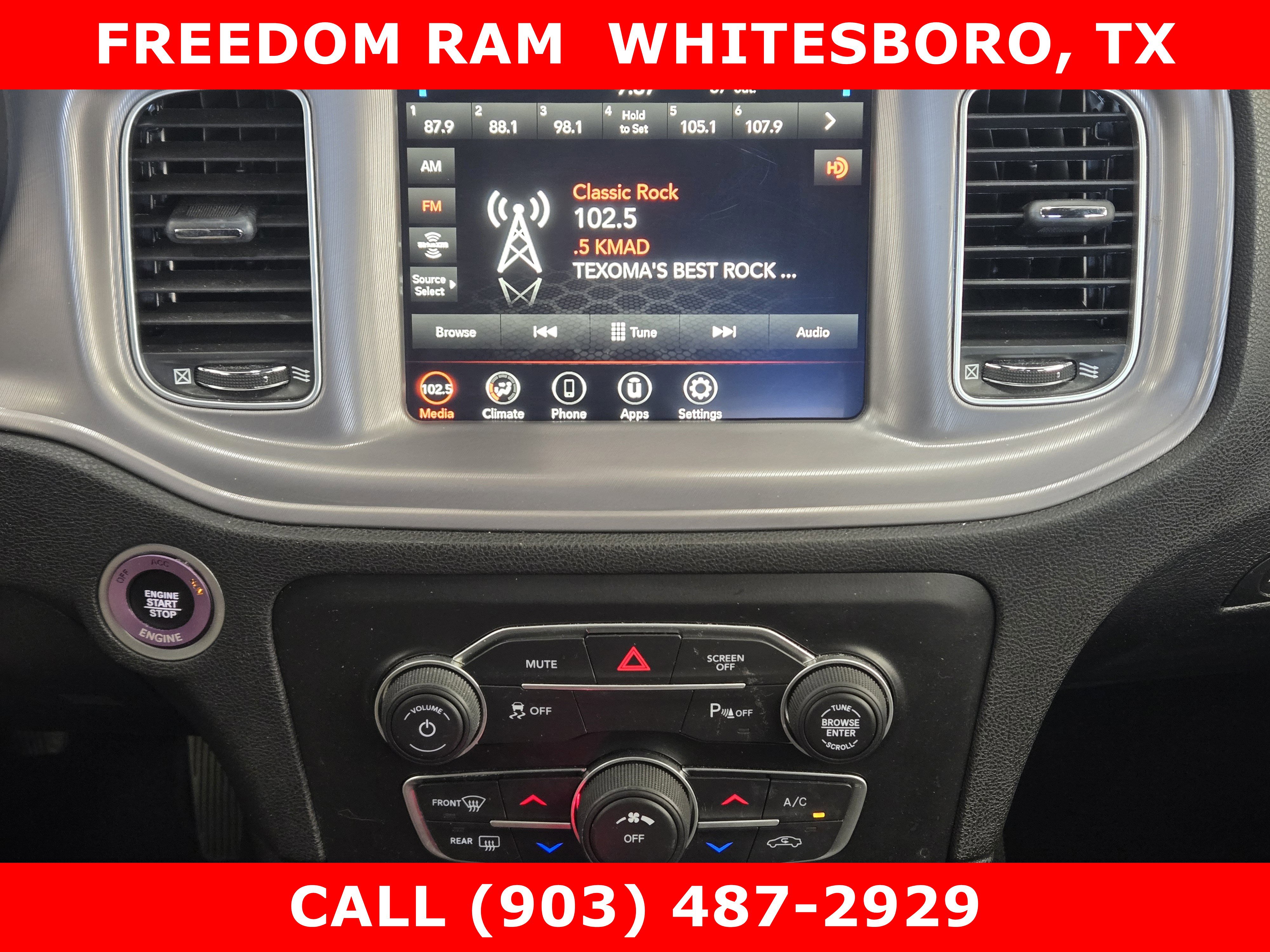 Used 2023 Dodge Charger SXT image 11