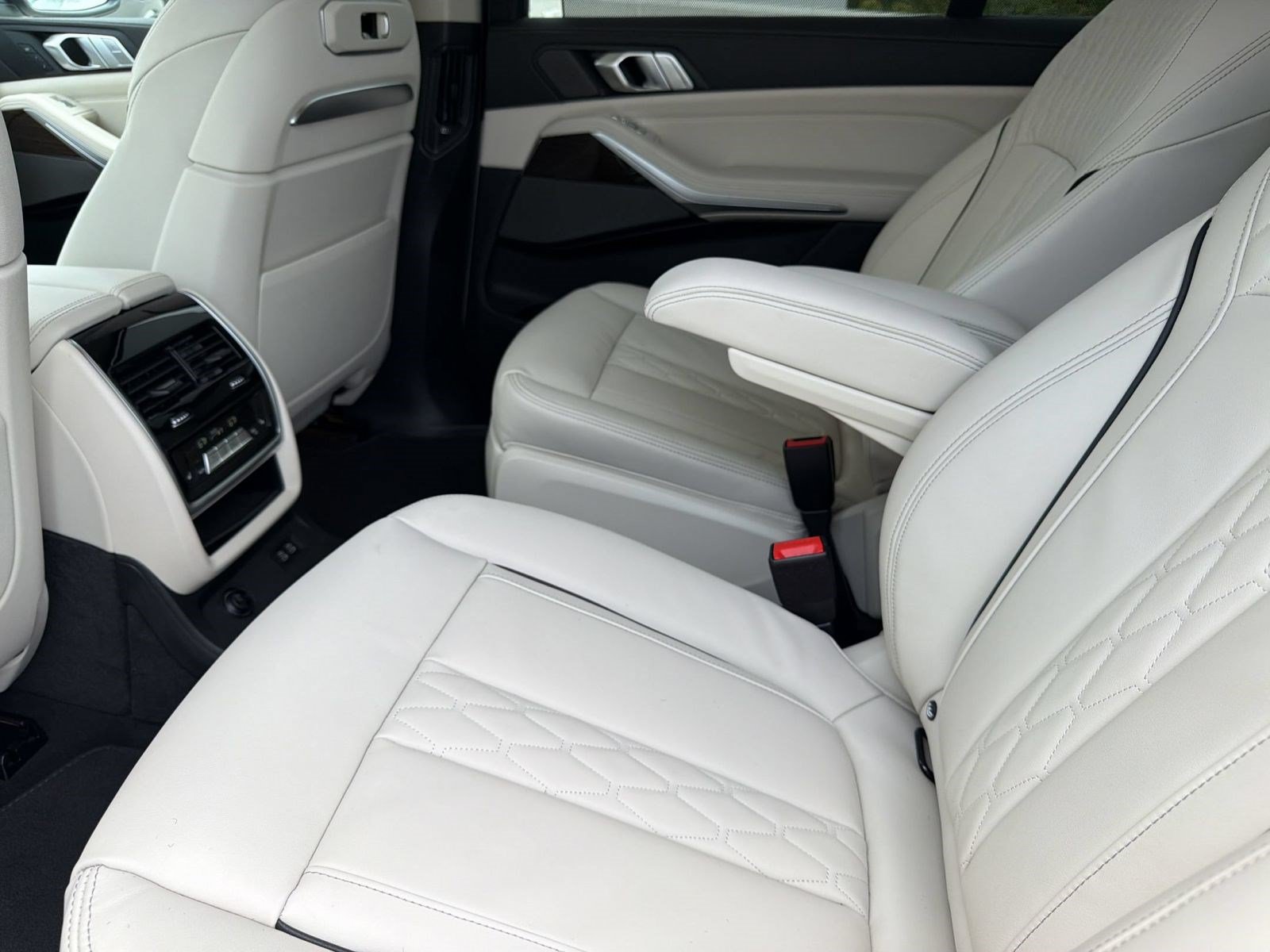 New 2027 BMW X7 xDrive40i AWD/4WD image 28