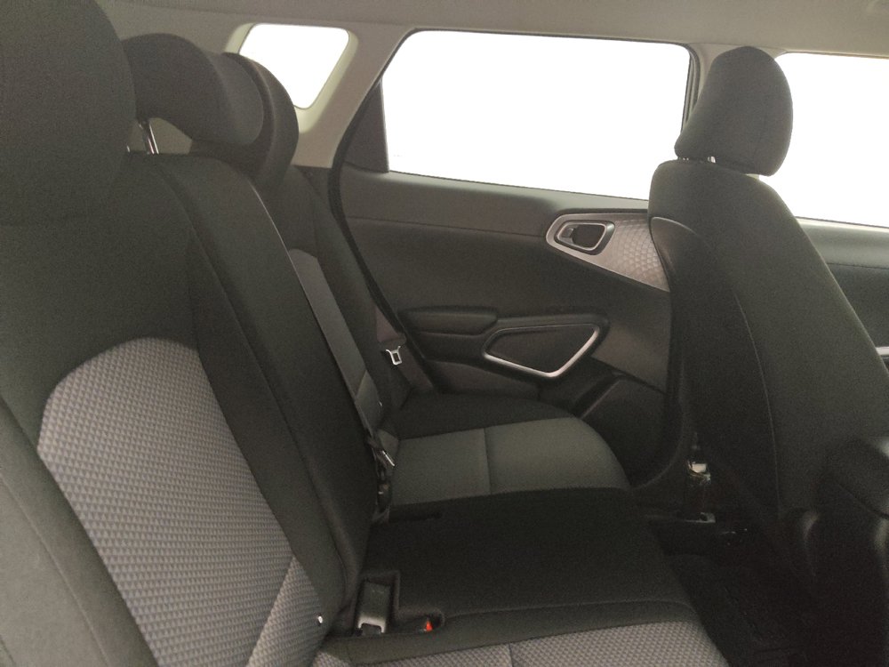 Used 2022 Kia Soul LX FWD image 19