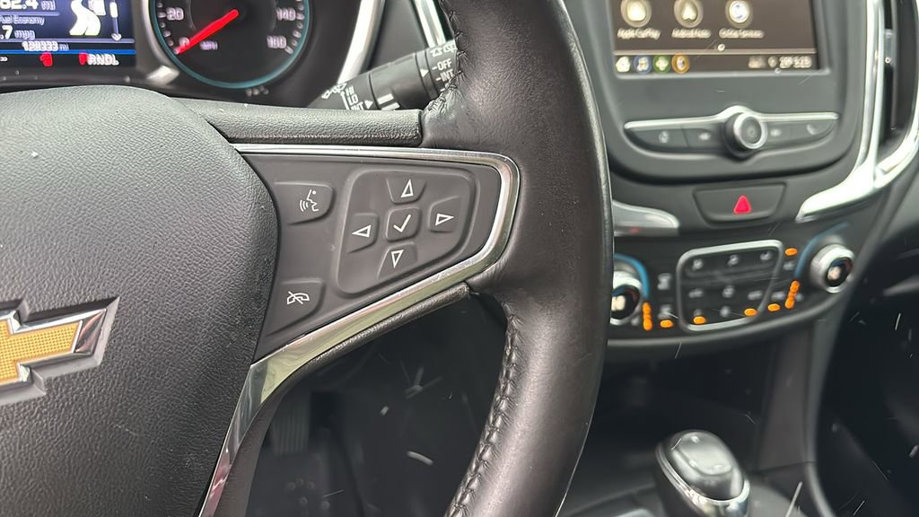 Used 2019 Chevrolet Equinox LT image 18