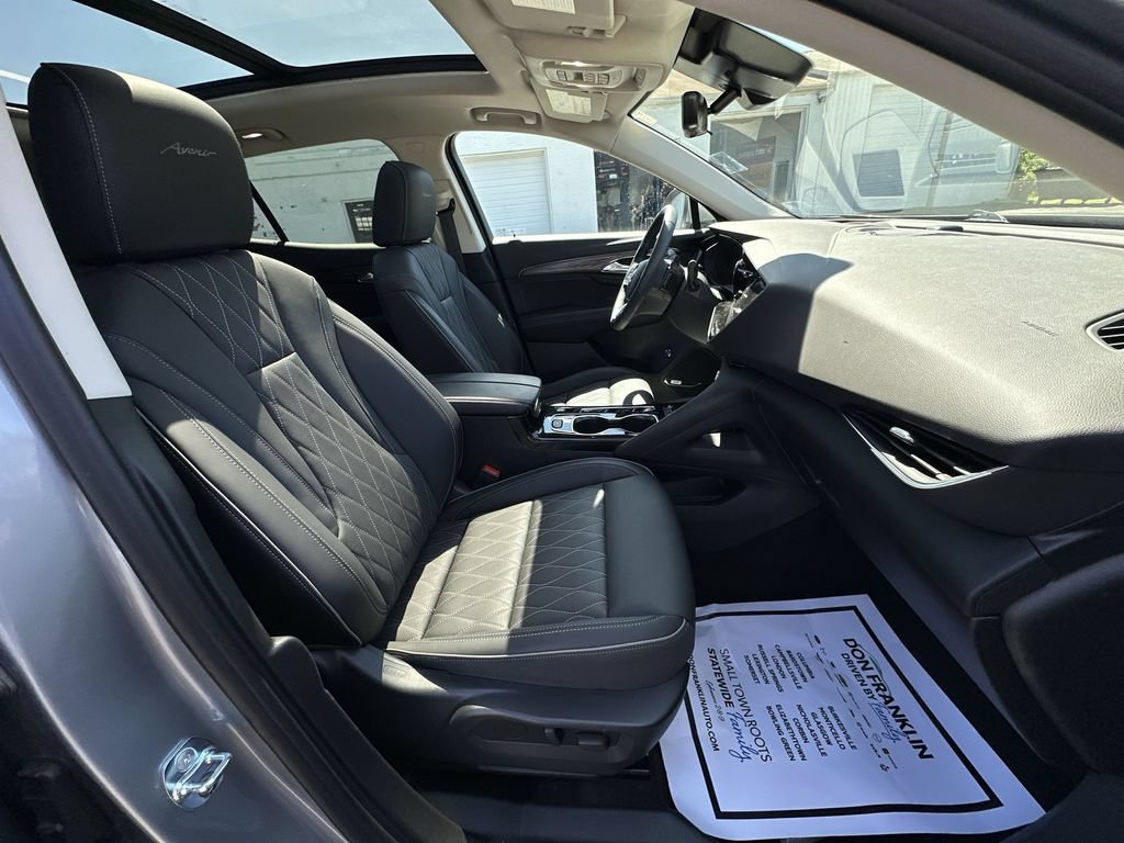 Used 2023 Buick Envision Avenir AWD/4WD image 25