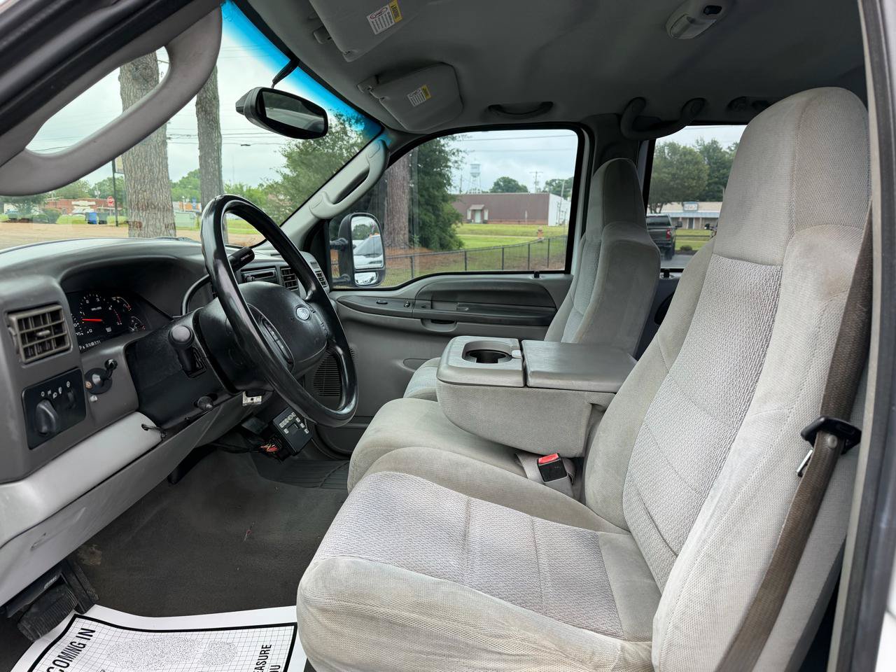 Used 2003 Ford F250 XLT AWD/4WD image 9