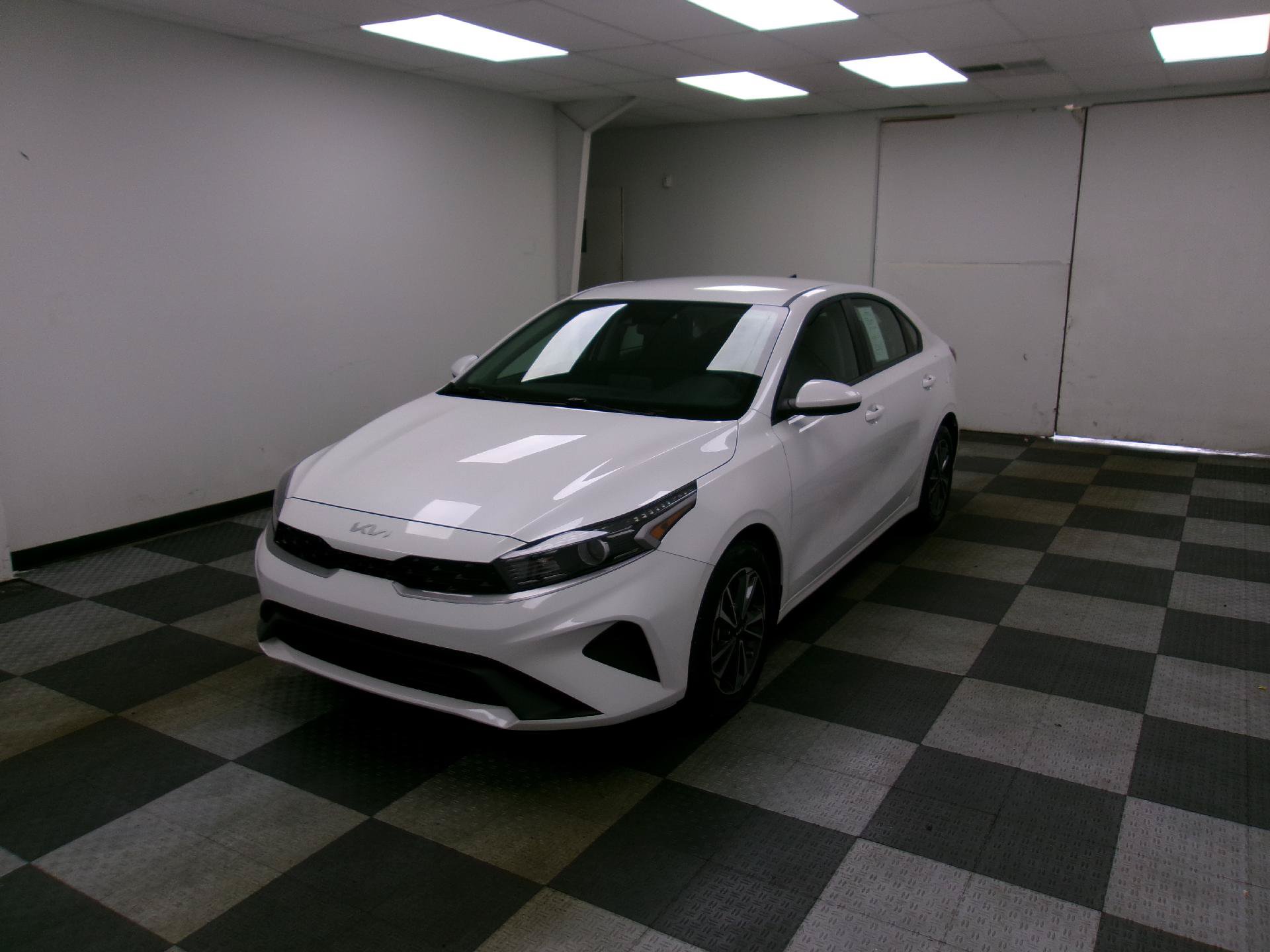 Used 2024 Kia Forte LXS