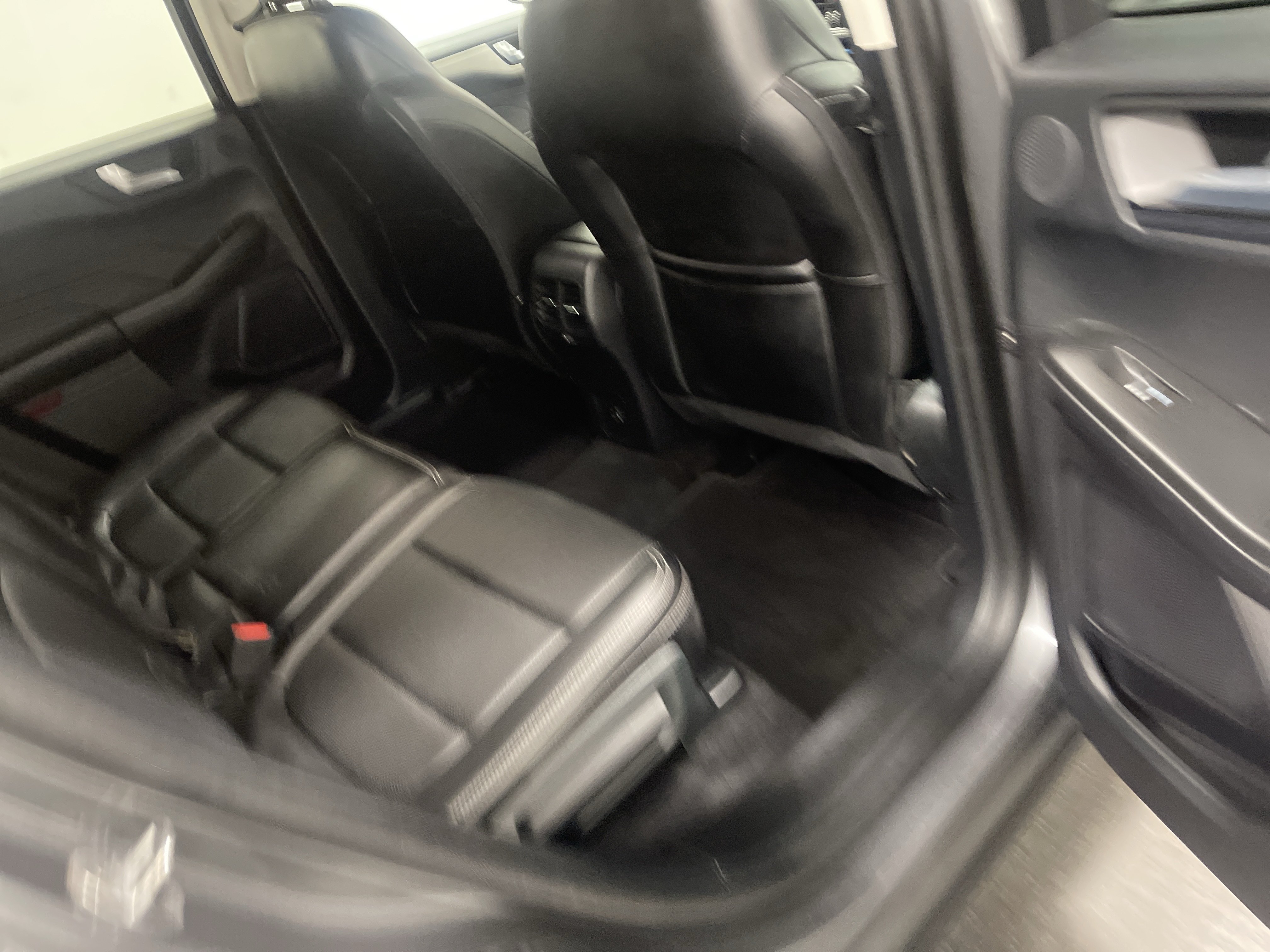 Used 2022 Ford Escape SEL w/ Technology Package AWD/4WD image 22