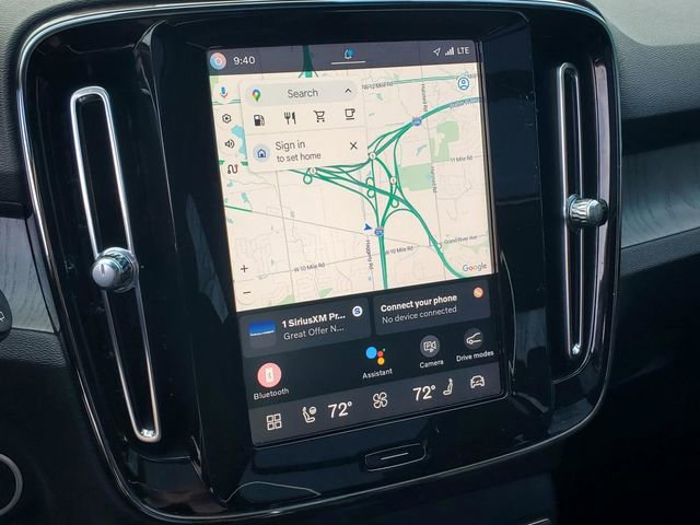 Certified 2024 Volvo XC40 B5 Plus w/ Protection Package Premier image 22