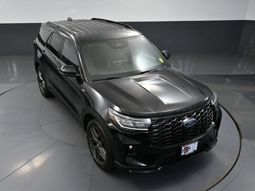Used 2025 Ford Explorer ST-Line w/ ST-Line Street Pack AWD/4WD image 62
