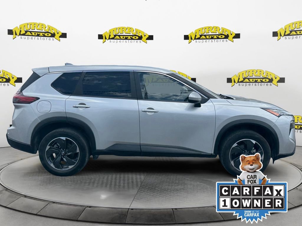 Used 2024 Nissan Rogue SV AWD/4WD image 7