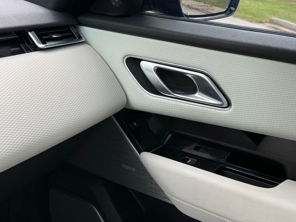 Used 2021 Land Rover Range Rover Velar R-Dynamic S AWD/4WD image 39