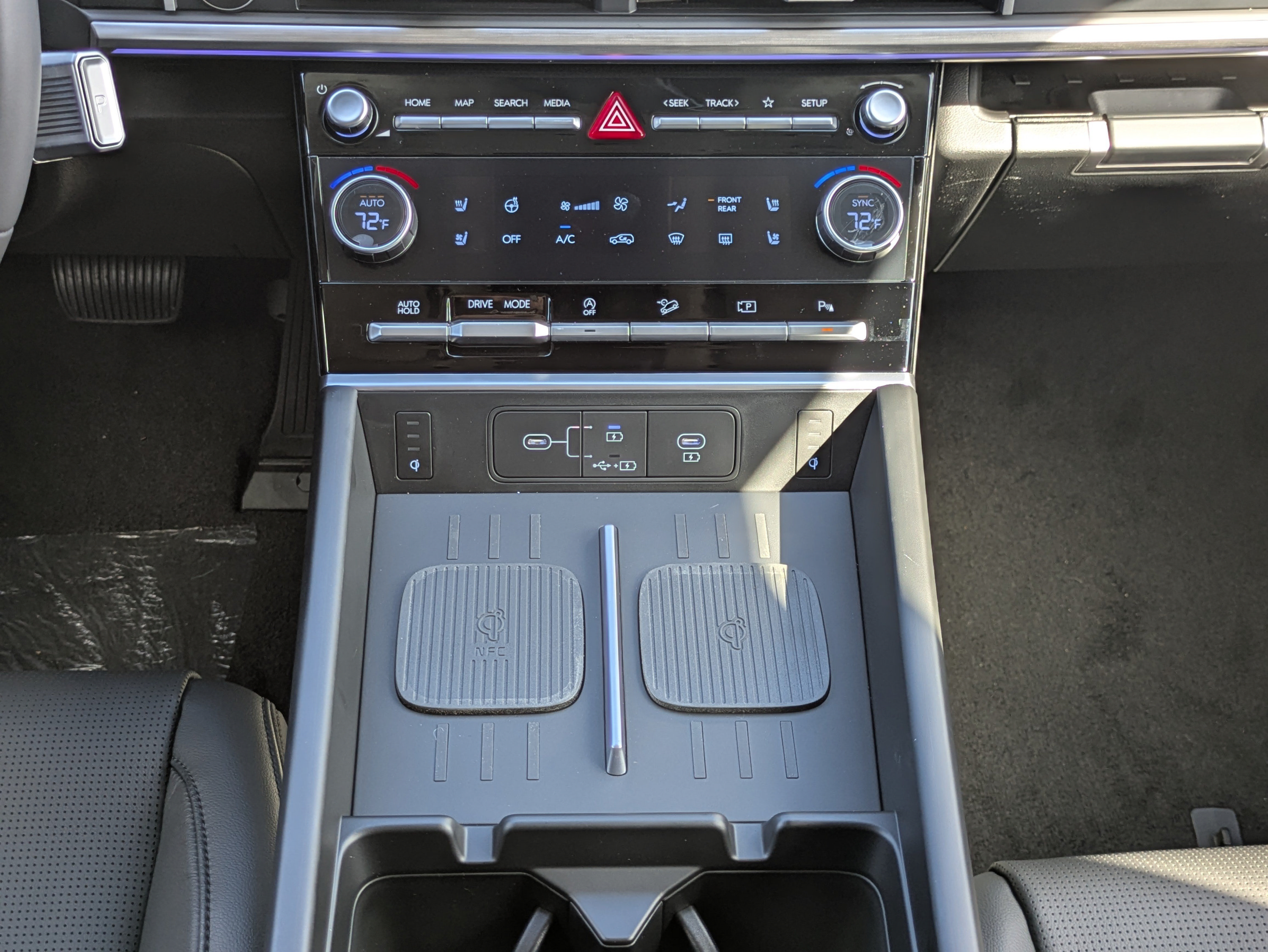 New 2027 Hyundai Santa Fe Limited FWD image 18