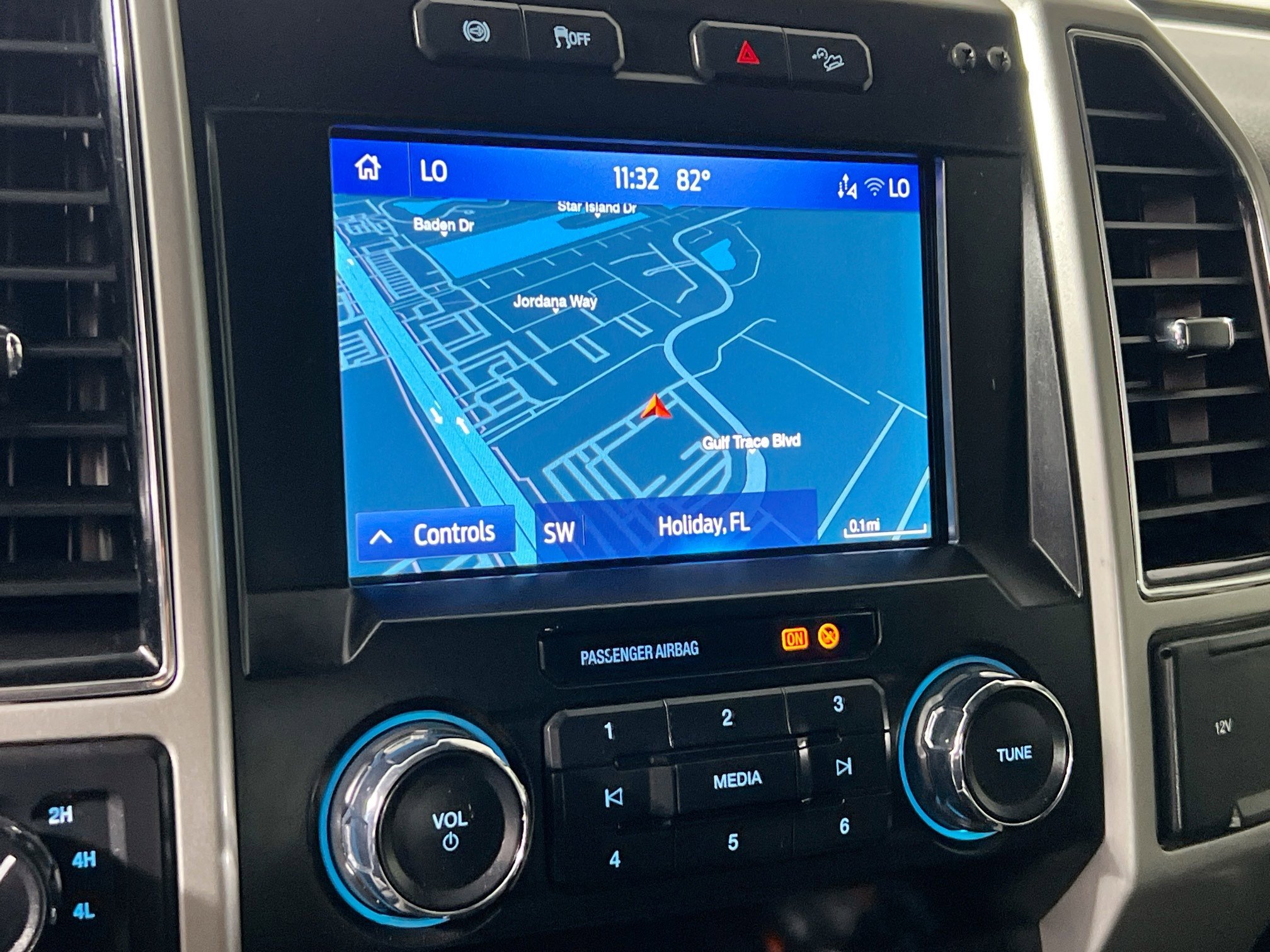 Used 2021 Ford F250 Lariat image 27