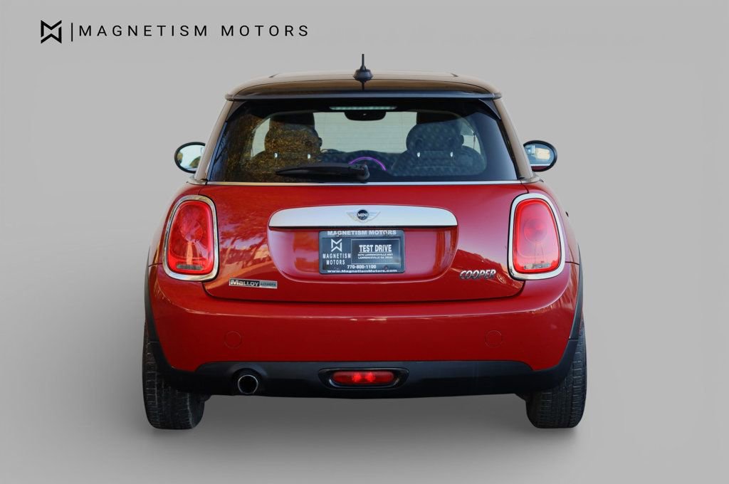 Used 2014 MINI Cooper 2-Door Hardtop image 8