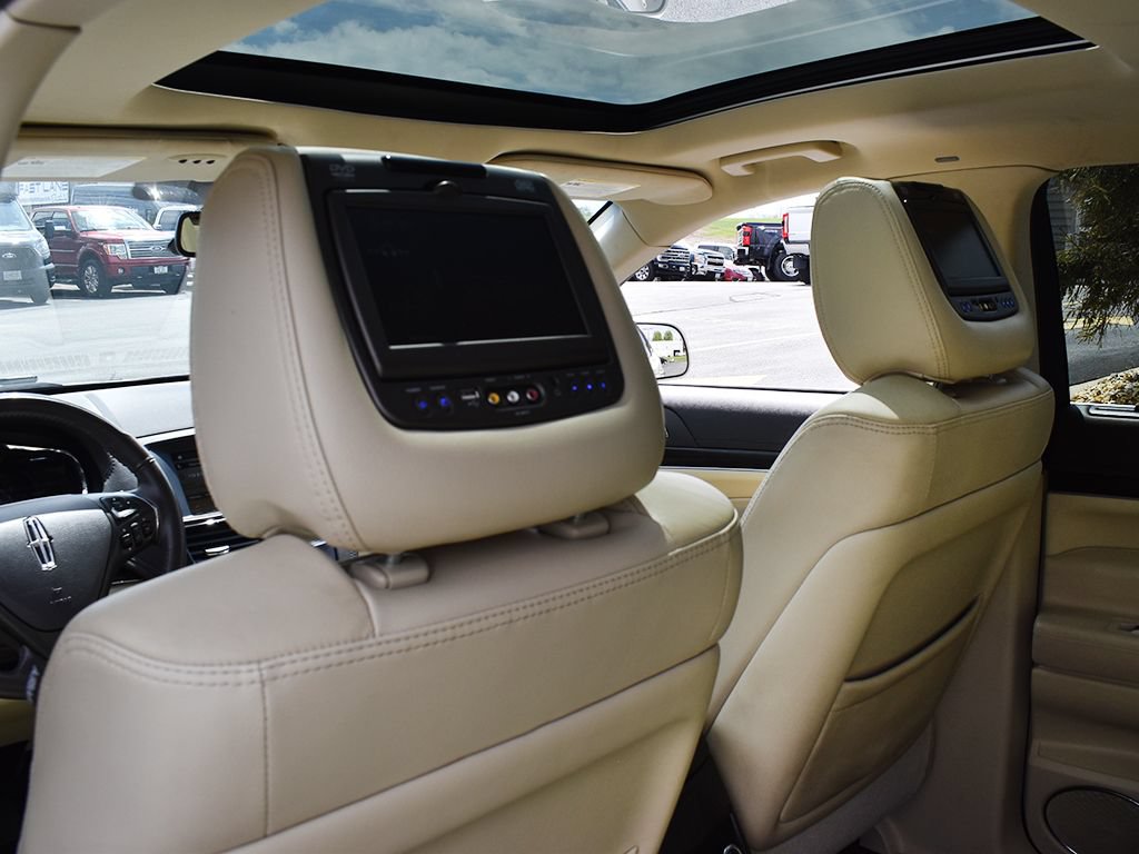 Used 2018 Lincoln MKT AWD w/ Technology Package image 24