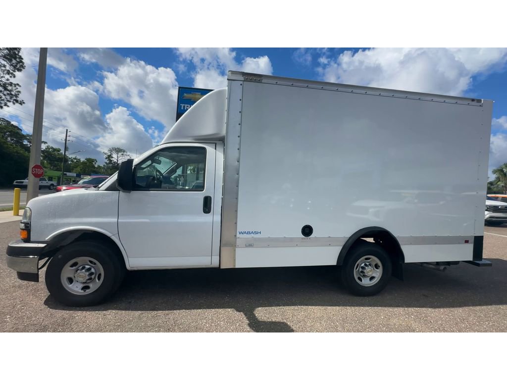 New 2025 Chevrolet Express 3500 w/ Power Convenience Package image 6