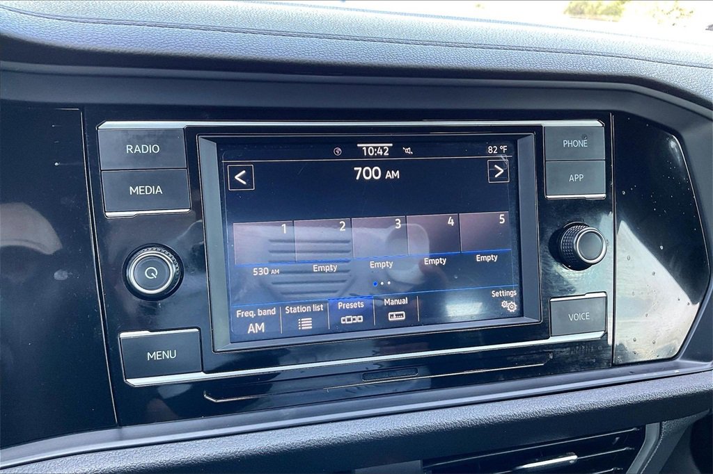 Used 2024 Volkswagen Jetta Sport image 26