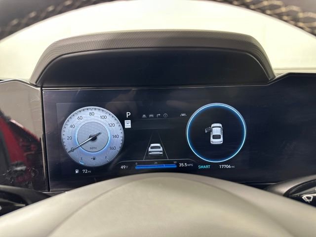 Certified 2024 Hyundai Elantra SEL w/ Convenience Package image 17