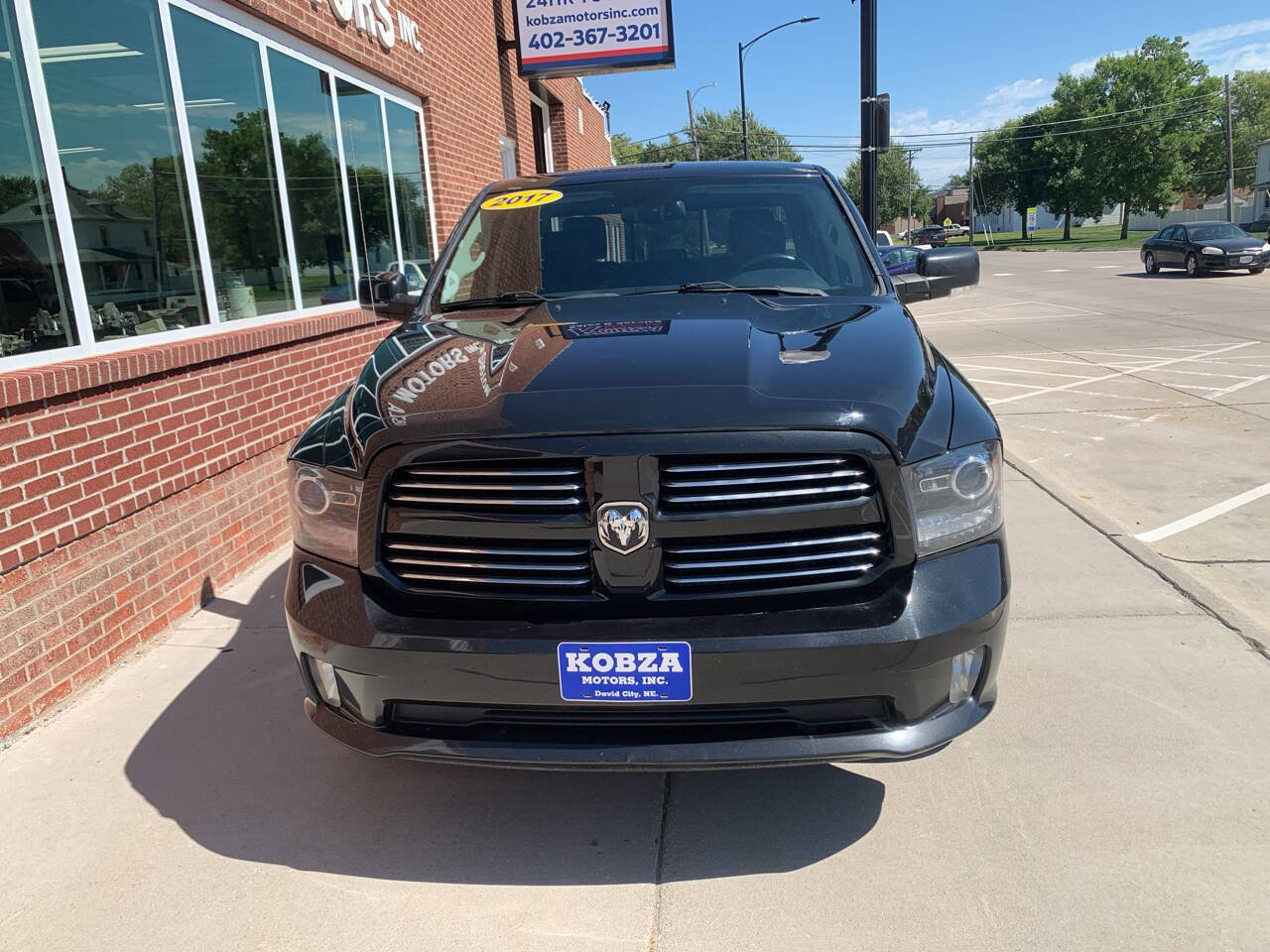 Used 2017 RAM 1500 Sport image 5