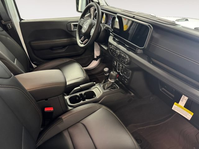 New 2026 Jeep Gladiator Mojave AWD/4WD image 4