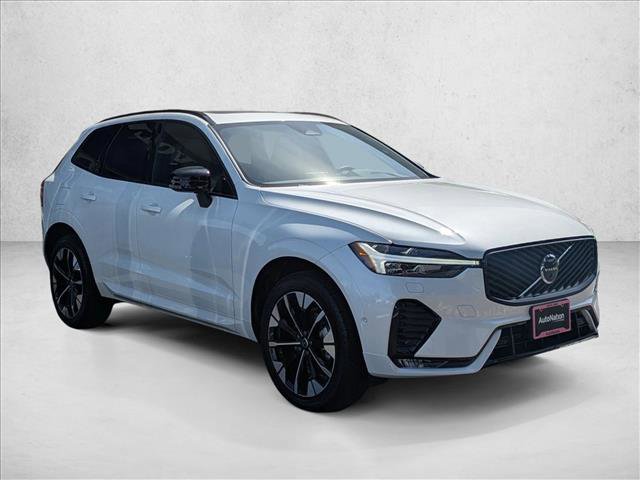 Certified 2026 Volvo XC60 B5 Plus w/ Protection Package Premier AWD/4WD image 3
