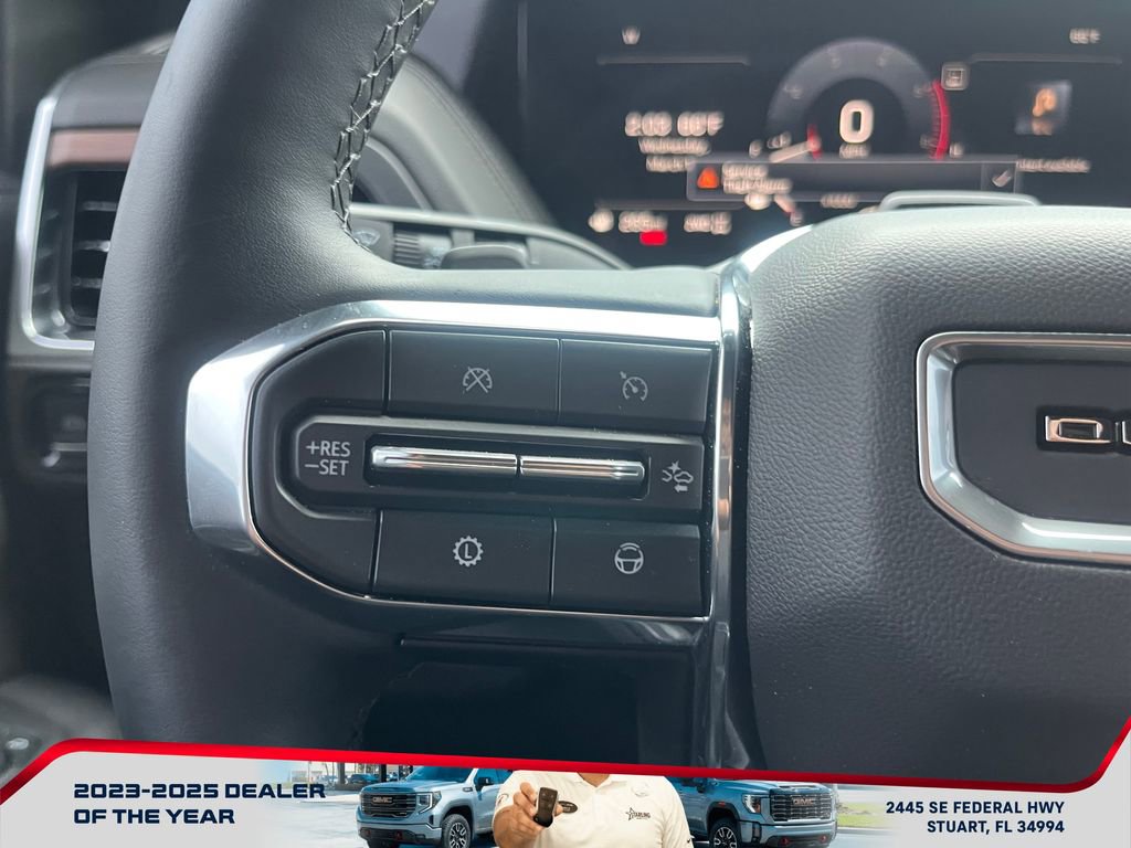 Used 2025 GMC Yukon XL Denali w/ Denali Reserve Package image 24