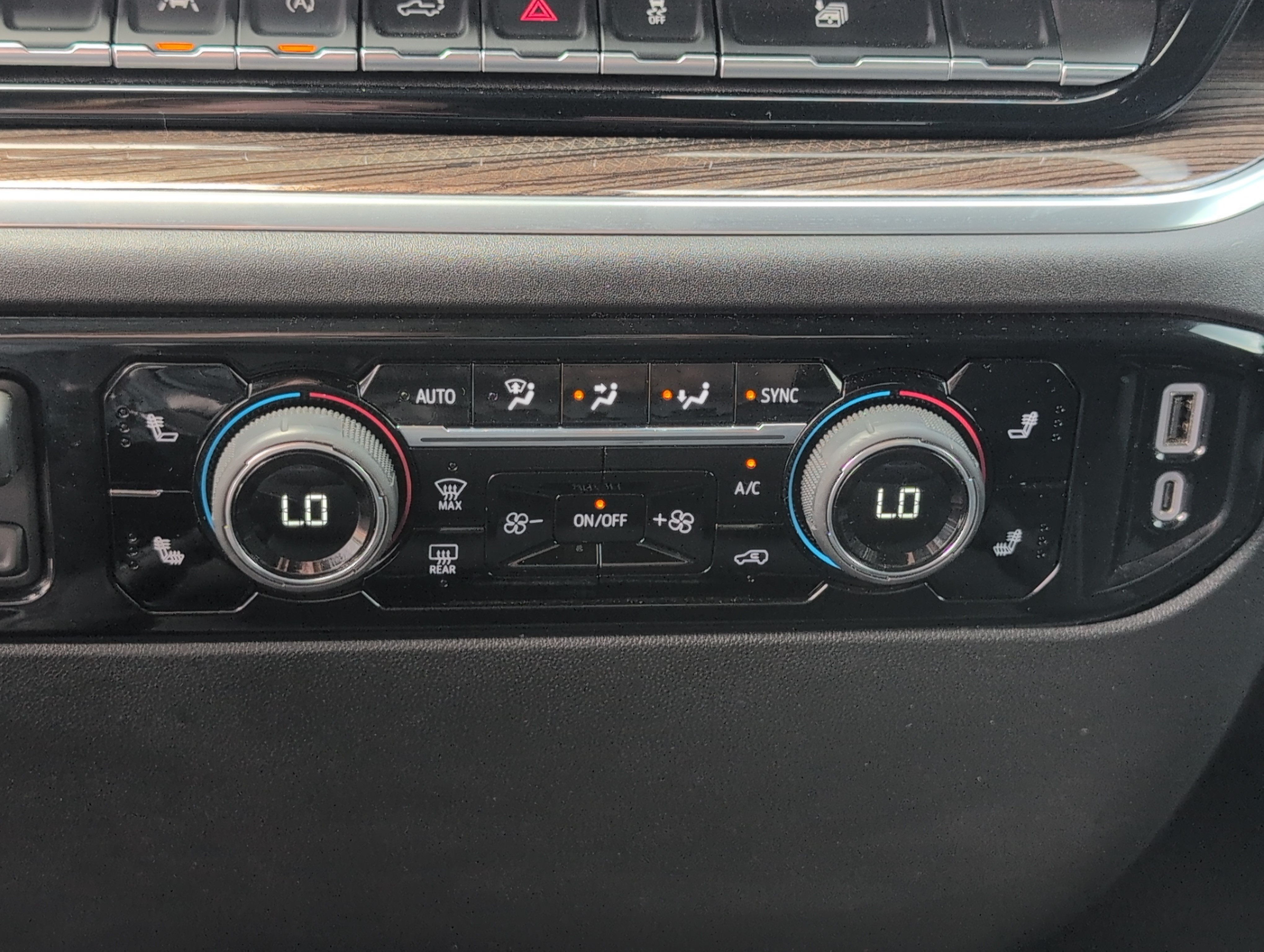 Used 2026 Chevrolet Silverado 1500 RST RWD image 20