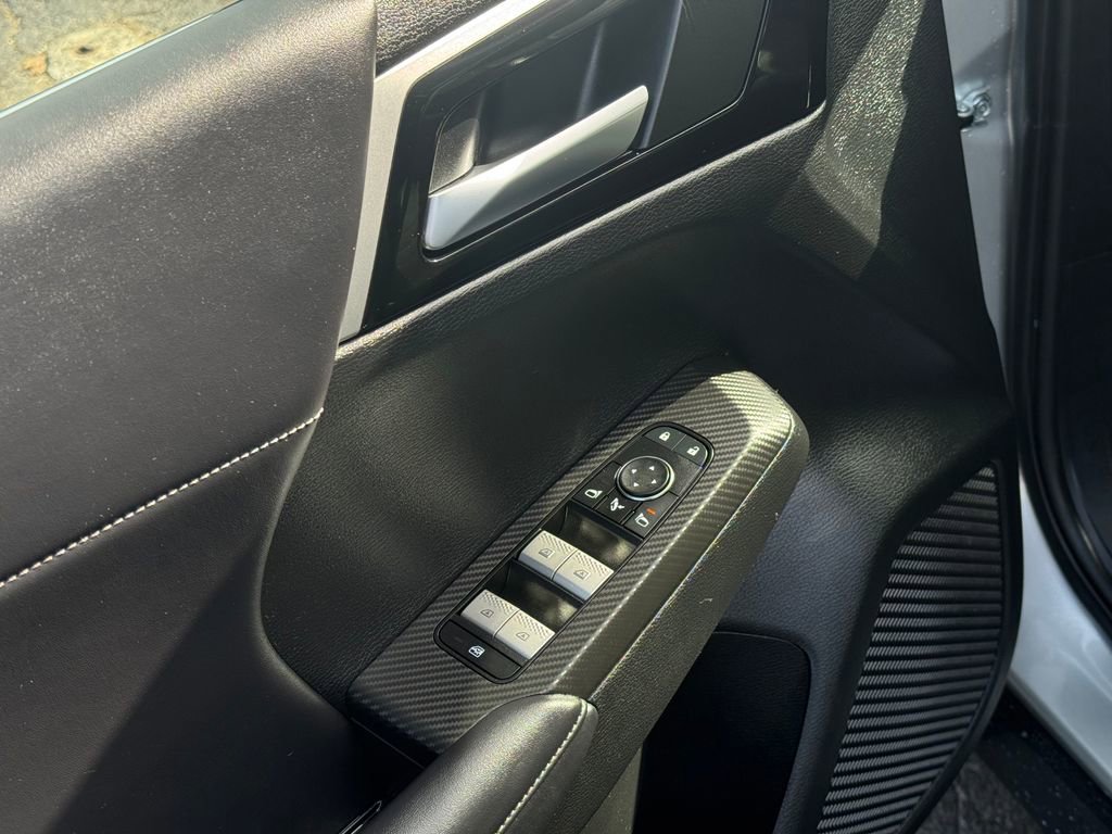Used 2024 Mitsubishi Outlander Ralliart AWD/4WD image 19