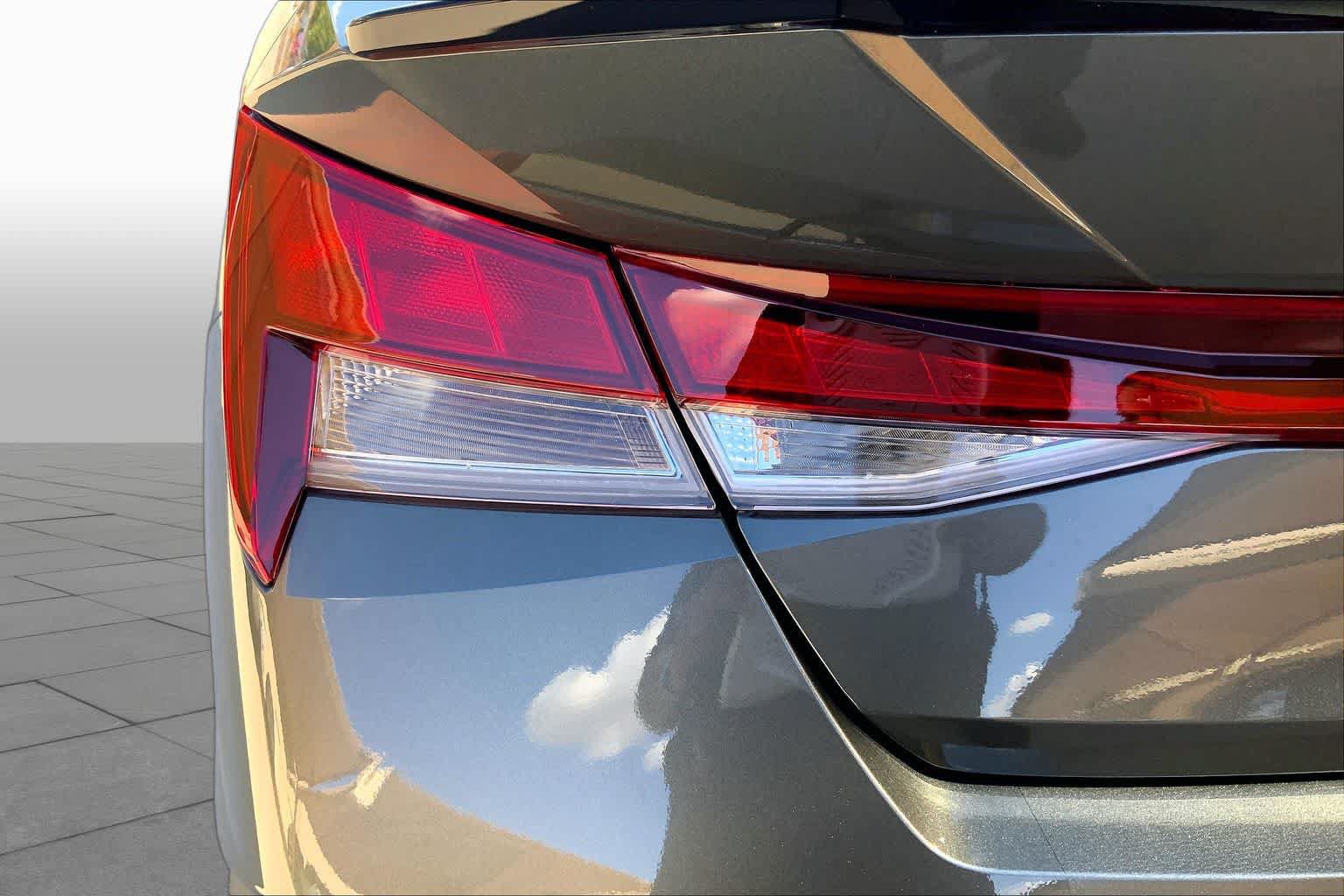 New 2026 Hyundai Elantra SEL Sport FWD image 13