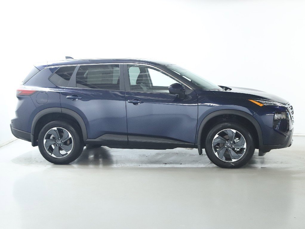 Used 2026 Nissan Rogue SV image 11