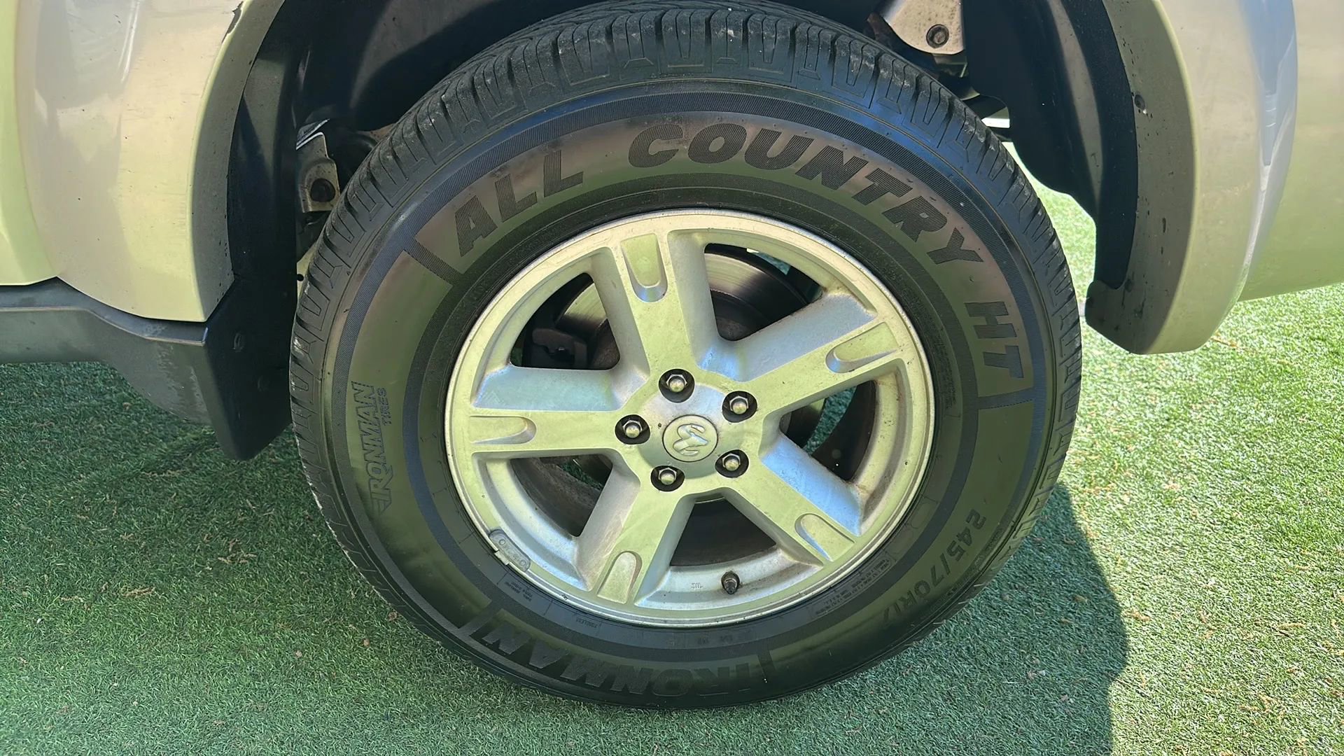 Used 2008 Dodge Nitro SXT image 40