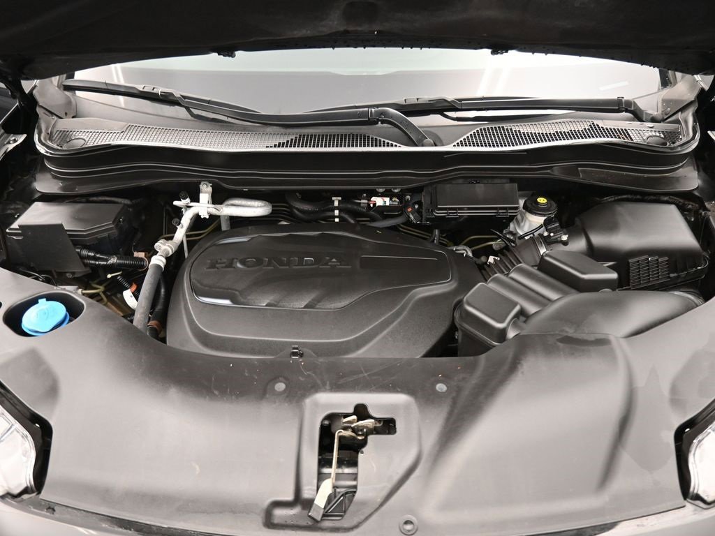 Used 2021 Honda Passport Sport image 15