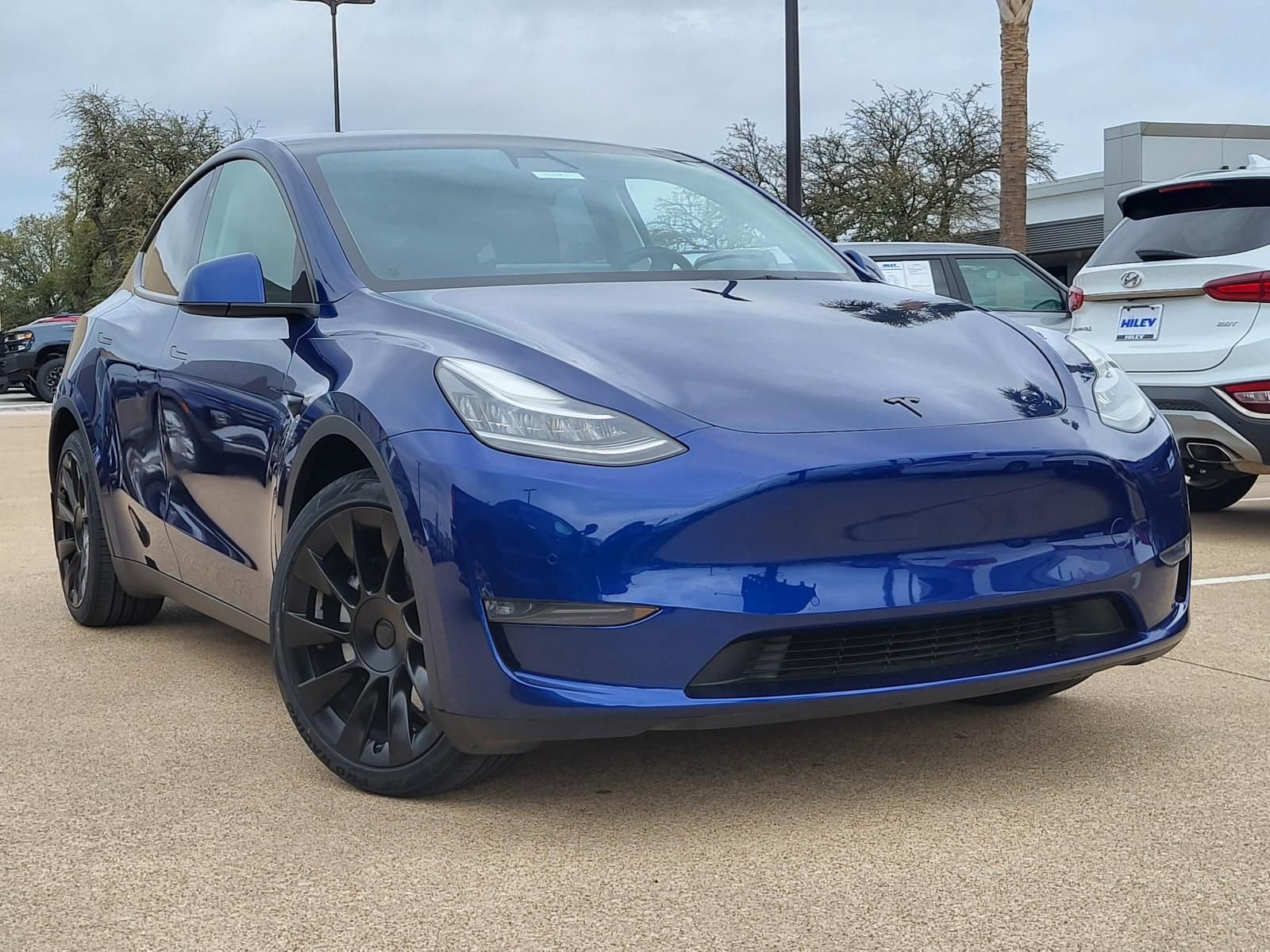 Used 2021 Tesla Model Y Long Range image 1