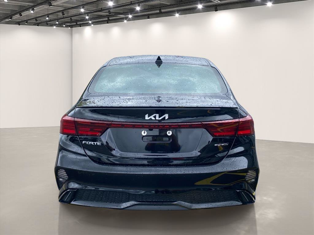 Certified 2022 Kia Forte GT-Line FWD image 7
