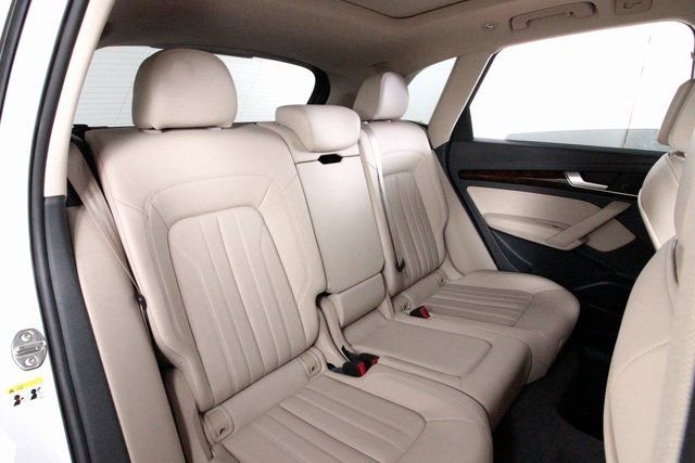 Used 2019 Audi Q5 2.0T Premium Plus image 23