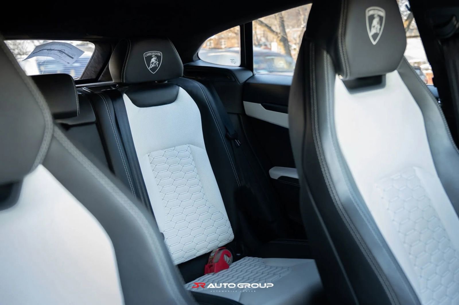 Used 2022 Lamborghini Urus image 24